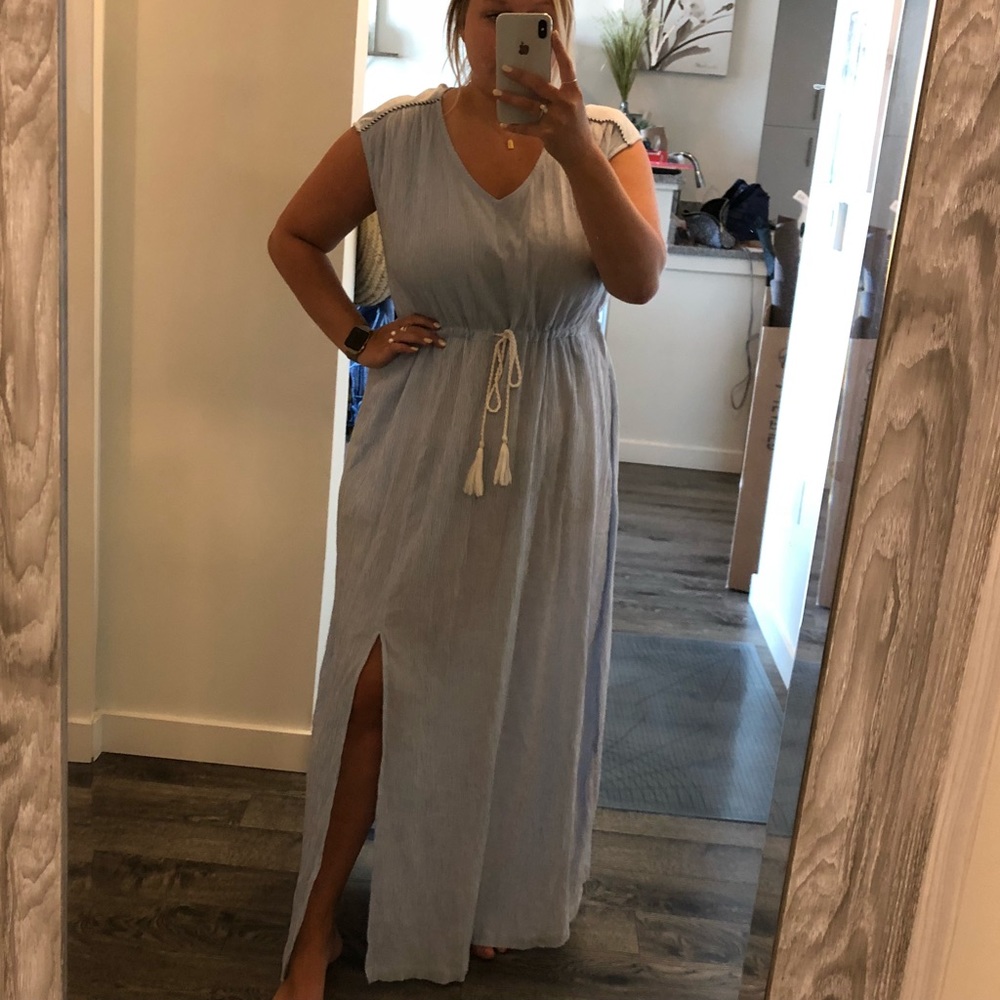 LIKE NEW JCrew Pinstripe Linen Maxi Dress w Slit